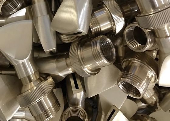 Kuningan Adjustable Direction Fan Fountain Nozzle Jet 35.2gpm Komersial