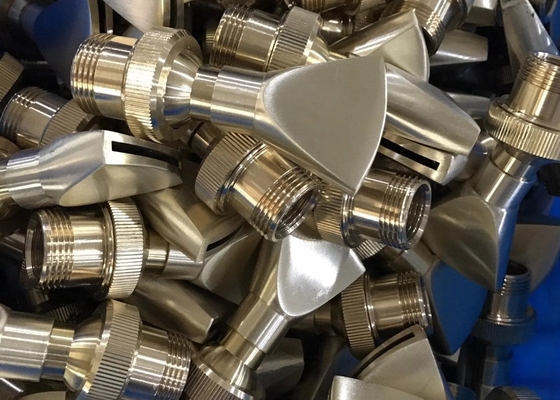 1 "Arah yang Dapat Disesuaikan Fan Fountain Jet Nozzle Blossom Kuningan Sepenuhnya