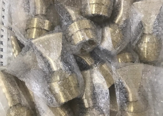 1 "Arah yang Dapat Disesuaikan Fan Fountain Jet Nozzle Blossom Kuningan Sepenuhnya